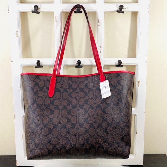 COACH Signature Open City Tote - Picture 4 of 13